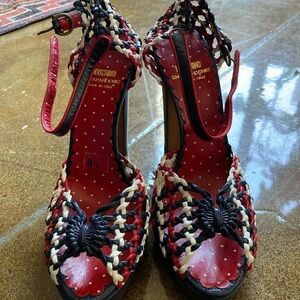 Moschino classic pumps